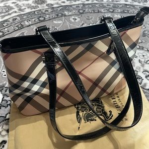 Burberry Nova check hand tote bag patent leather